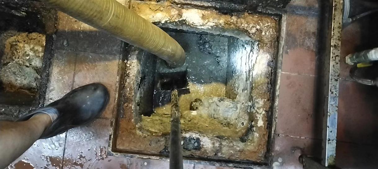 冷水滩污水池清理一般都有毒气，怎么预防中毒呢？